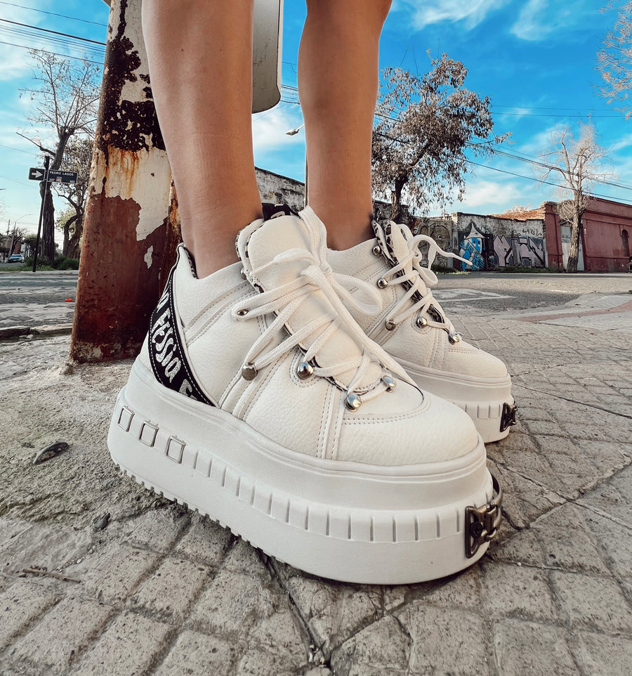 NEW FESSIA WHITE 2.0