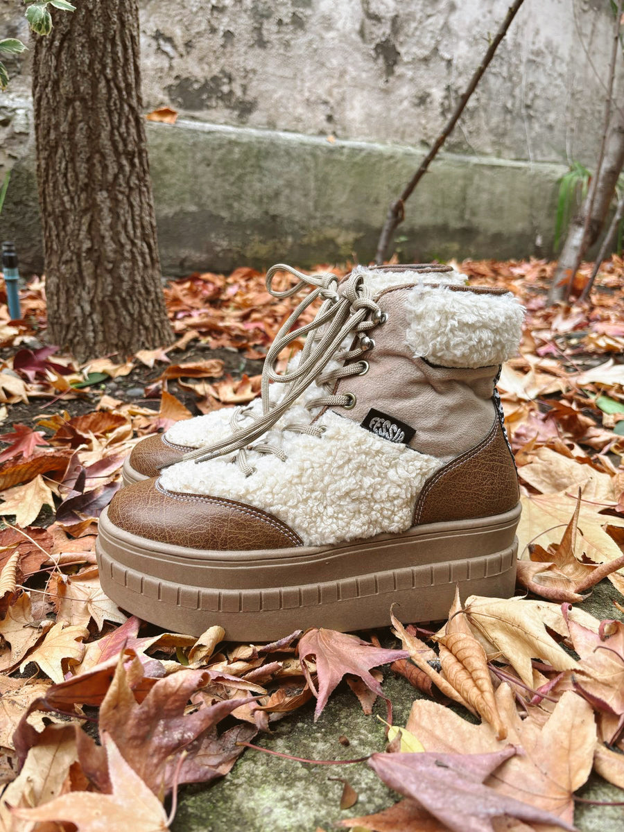 COZY BOOTS